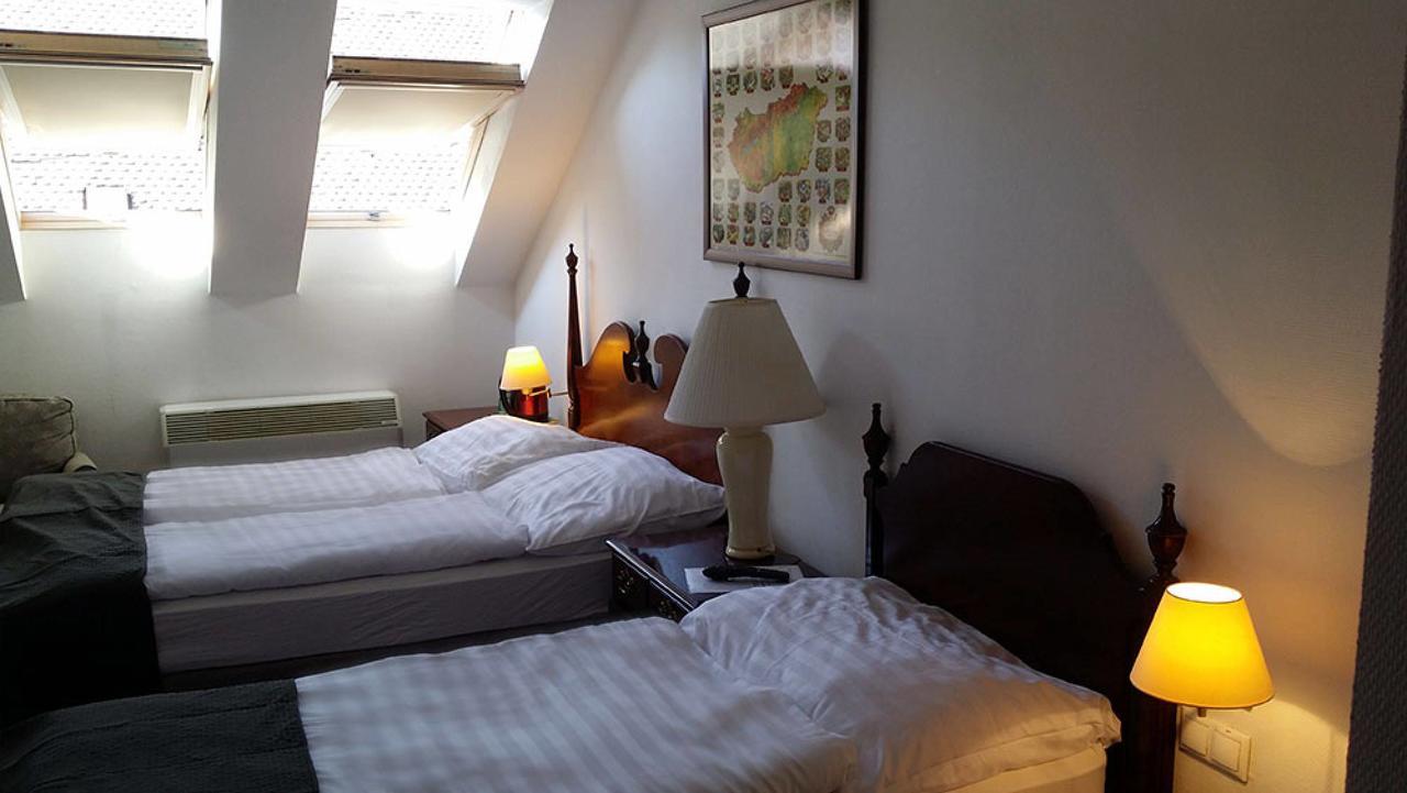 Opera Loft Rooms And Apartments Budapest Kültér fotó
