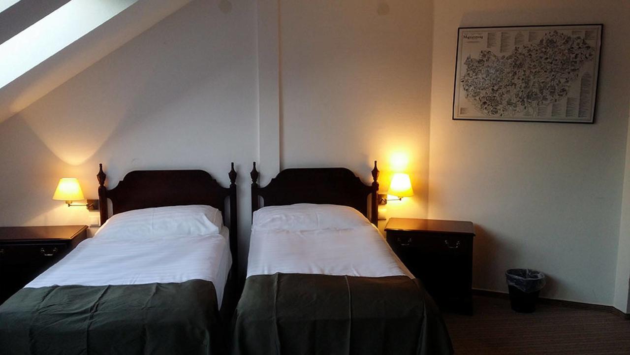 Opera Loft Rooms And Apartments Budapest Kültér fotó